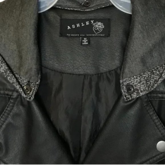 Ashley Women's Fashion Vest, Biker Faux Leather, Zipper Accents, Detachable Hood - Picture 4 of 4